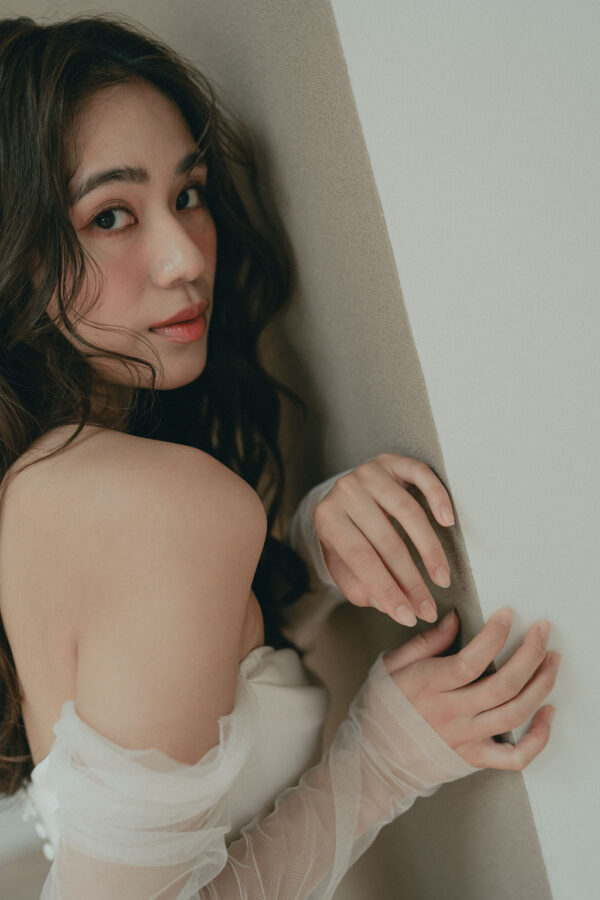 OLIVIA GOWN - 画像 (2)
