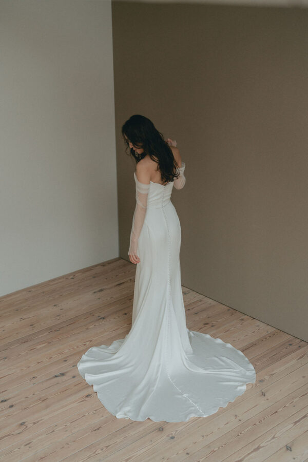 OLIVIA GOWN - 画像 (3)