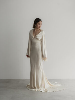 LA LUNE BACKLESS GOWN