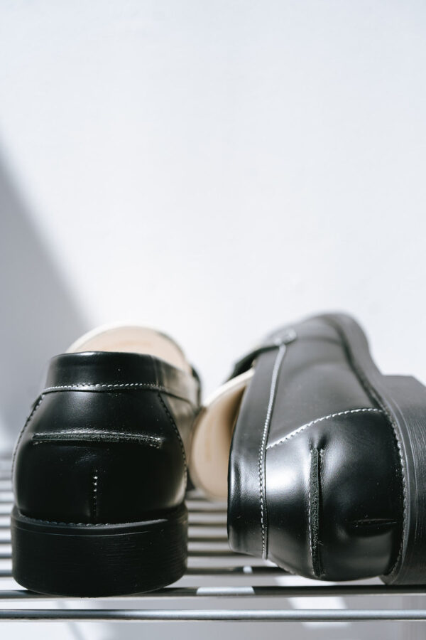 Wilde Black + White Penny Bit Loafer - 画像 (2)